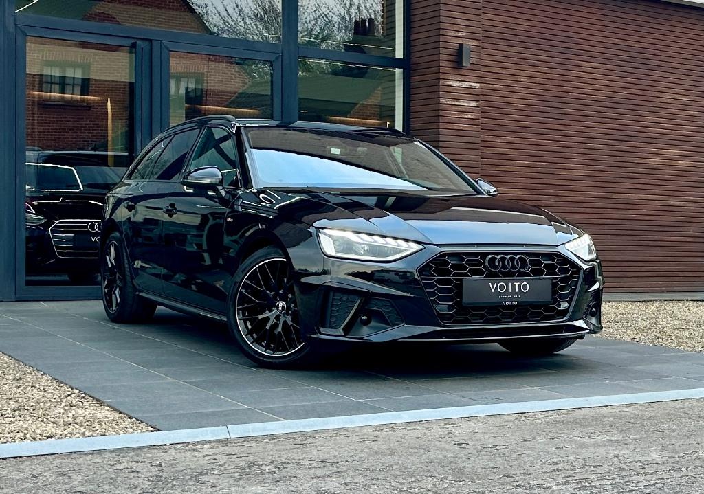 Audi A4 Avant 35TFSI S-LINE Competition/CAMERA/NAVI/VIRTUAL, Auto's, Audi, 1984 cc, A4, Zwart, 146 g/km