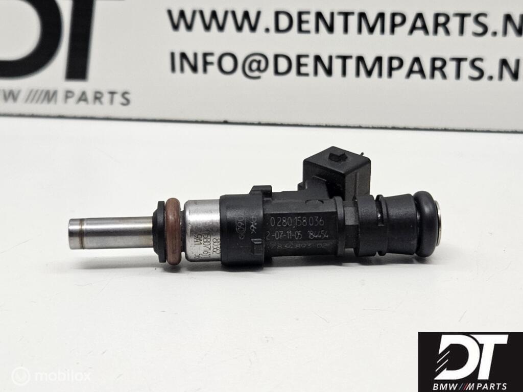 Injector BMW M5 E60 S85 V10 S85B50 13647839098, Gebruikt, Ophalen of Verzenden, BMW, BMW