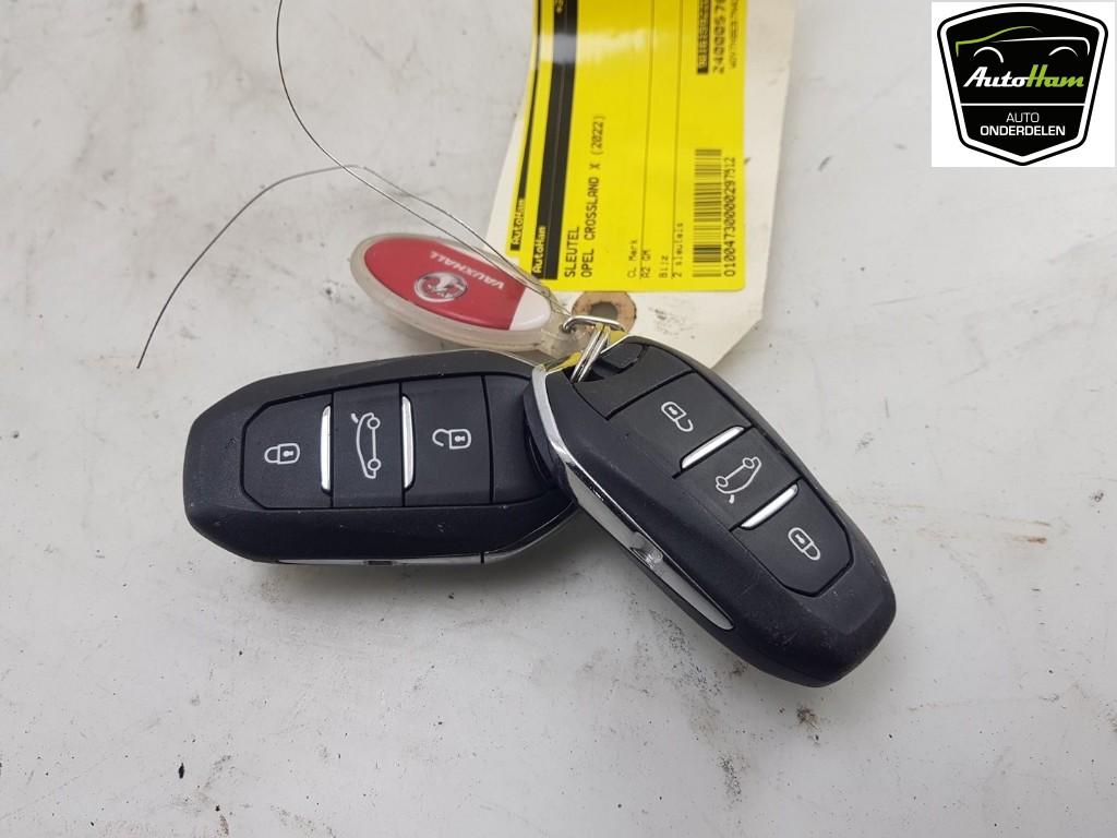 SLEUTEL Opel Crossland (X) (01-2017/05-2018) (98161592ZD), Gebruikt, Opel