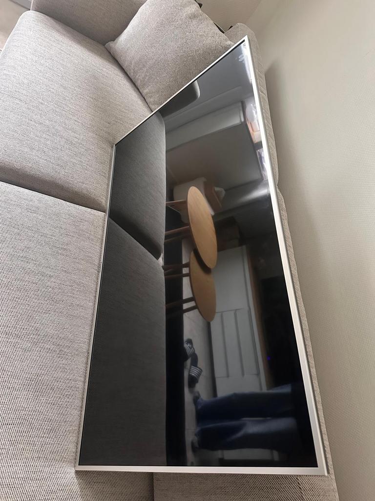 Tv Panasonic + attache murale + meuble de tv, Ophalen, Zo goed als nieuw