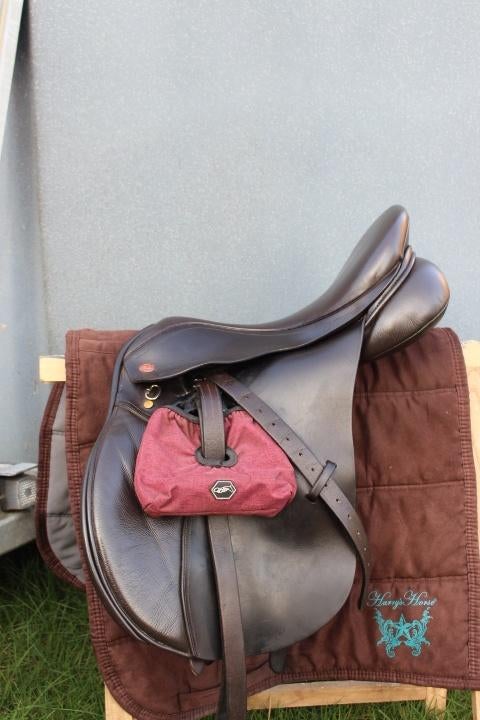 Kent & Masters zadel, Dieren en Toebehoren, Ophalen, Zo goed als nieuw, Dressuur