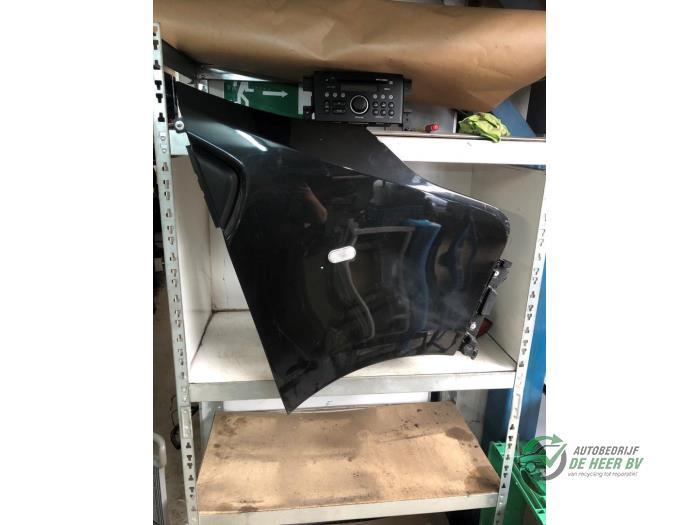 Scherm rechts-voor van een Opel Vivaro (L298), Gebruikt, -, -, Opel