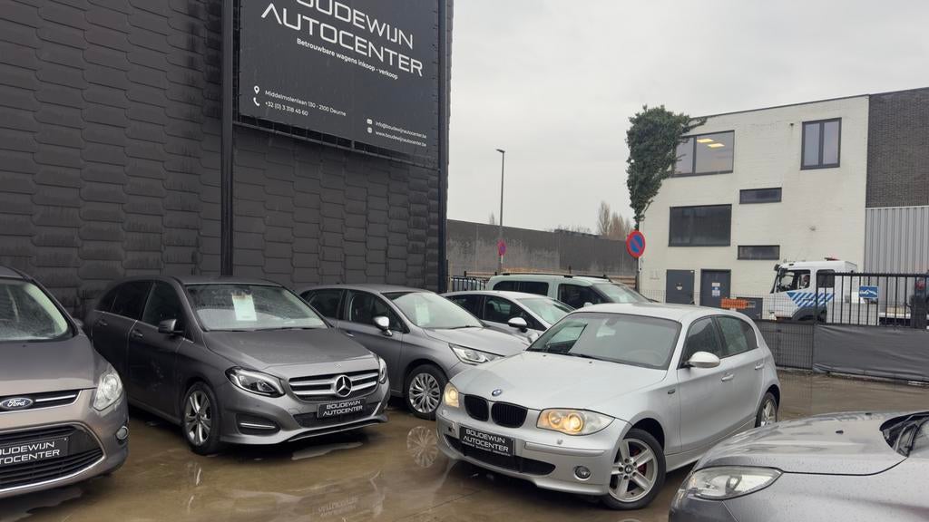 Bmw 120i 1 Serie 2.0Benzine Keyless Xenon Seat heating, Zwart, Handgeschakeld, 5 deurs, Electronic Stability Program (ESP)