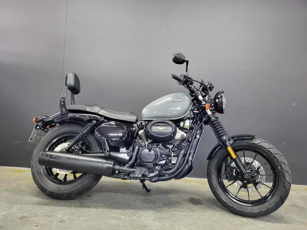 Hyosung Aquila 125 GV mini cruiser voor A1/B rijbewijs - foto 2