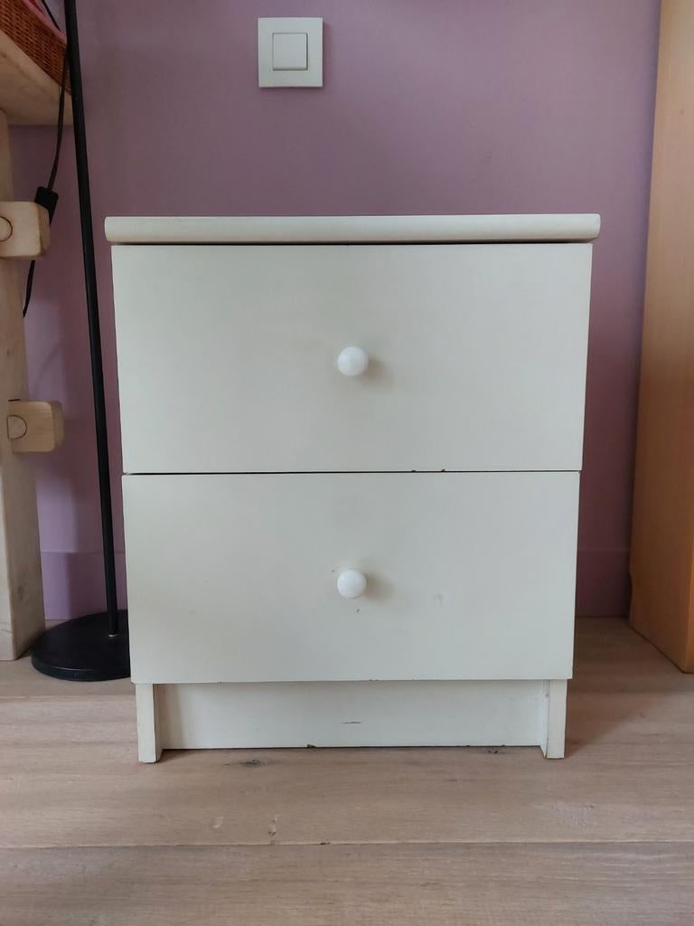 Petite commode avec deux tiroirs / rangement / commode, Enlèvement
