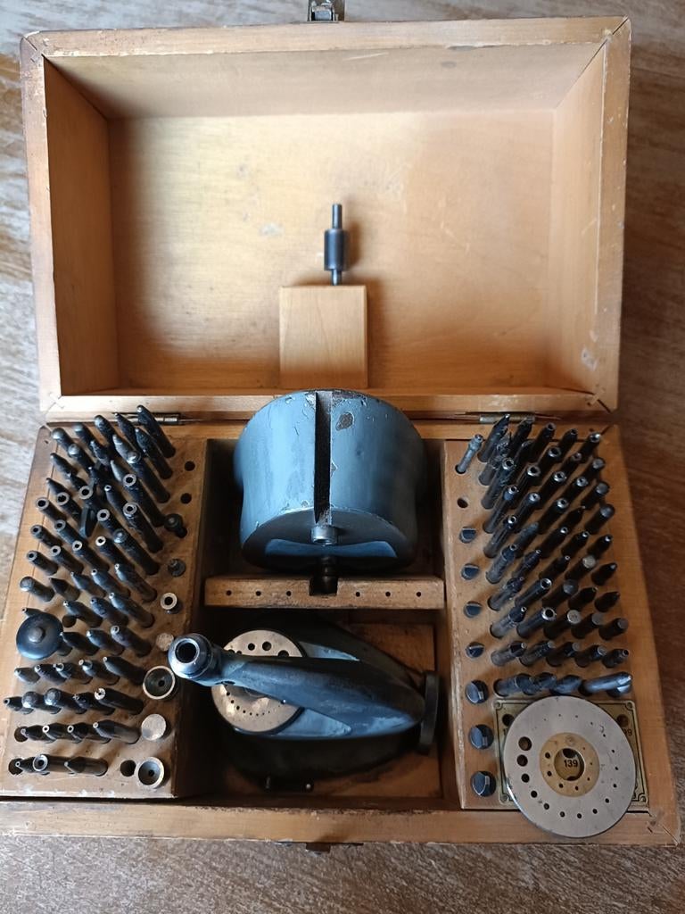 Triebniet, boley., Ophalen of Verzenden