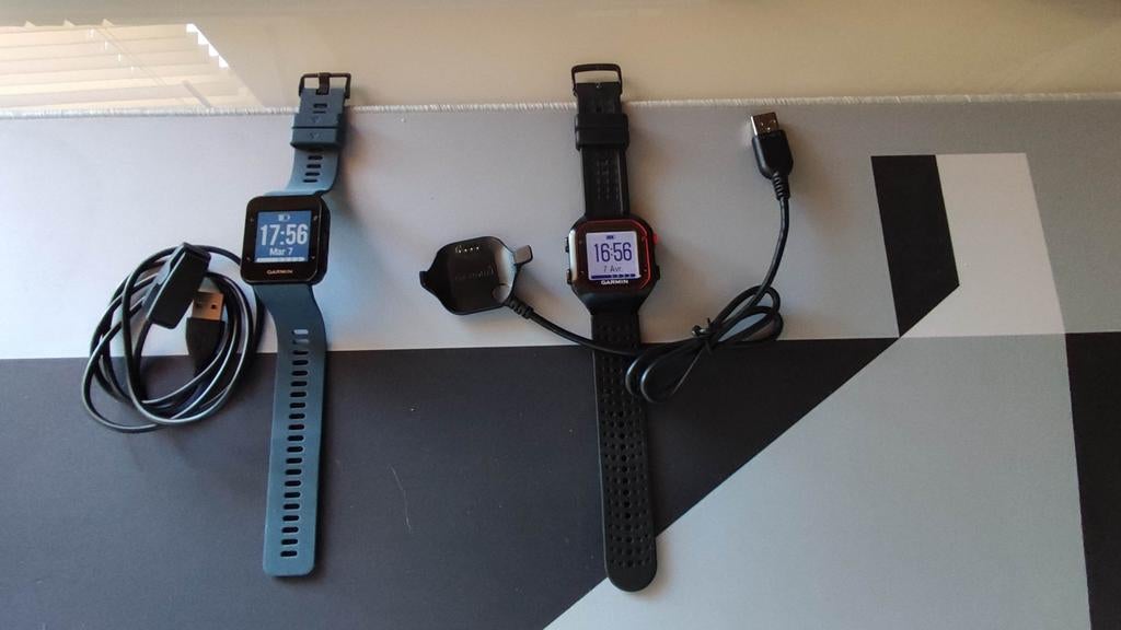 Montres Garmin Forerunner 25 et 35, Enlèvement ou Envoi, État
