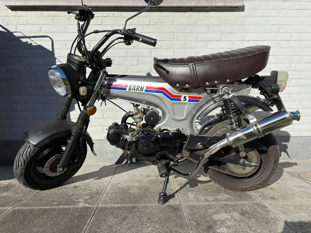 Dax Skyteam Barn, 4 vitesses, 49 cm³, Classe B (45 km/h), Enlèvement