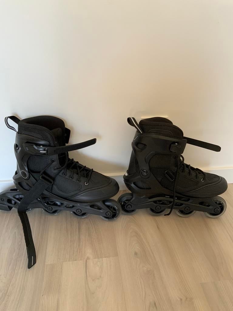 Roller skates OXELO FIT100_nieuw, Sport en Fitness, Skeelers, Verstelbaar, Heren, Zo goed als nieuw, Inline skates 4 wielen