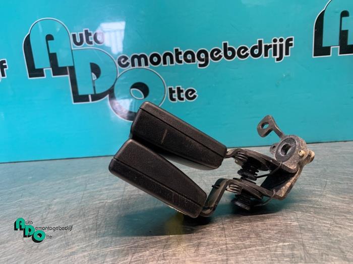 Insertion ceinture de sécurité arrière gauche d'un Volksw, Autos : Pièces & Accessoires, Volkswagen, -, 3 mois de garantie, Utilisé