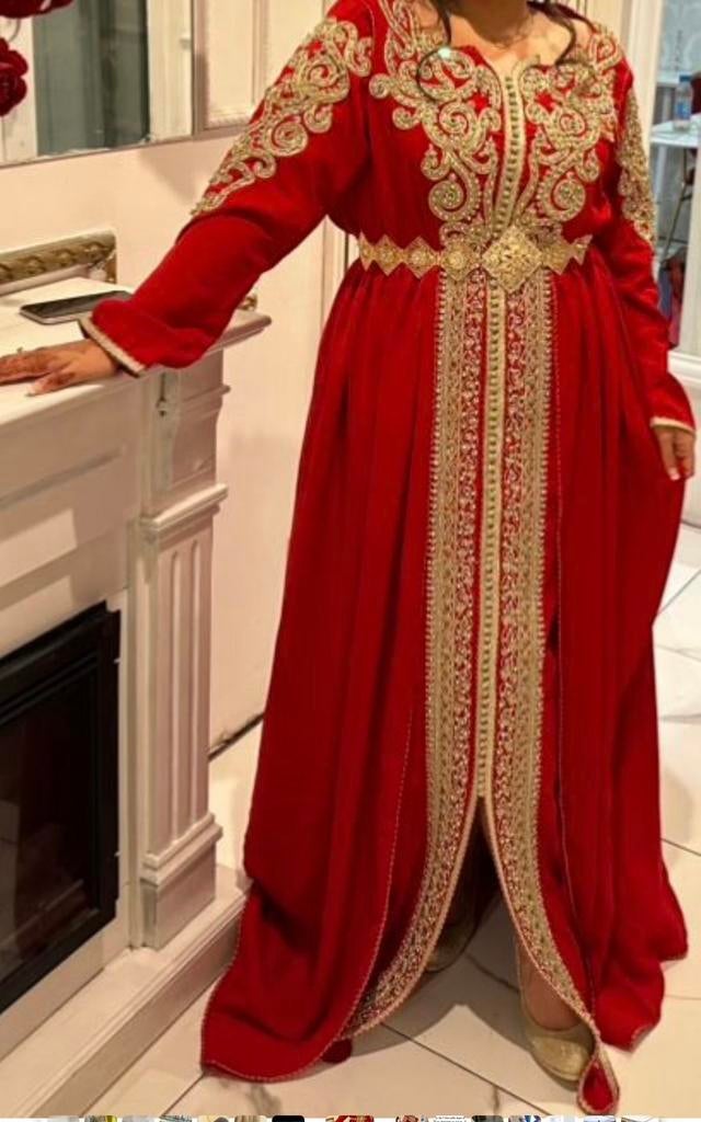 Lebsa rouge et dore, Enlèvement, Comme neuf, Rouge