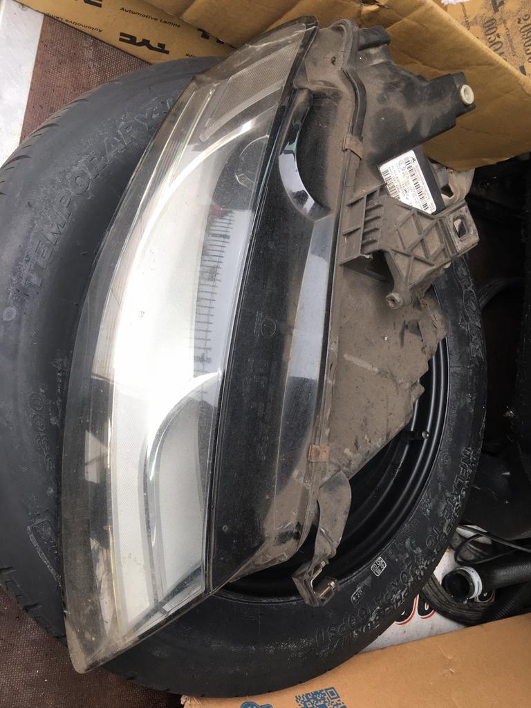 koplamp, Audi A4 koplamp VR, Ophalen, Gebruikt, Audi