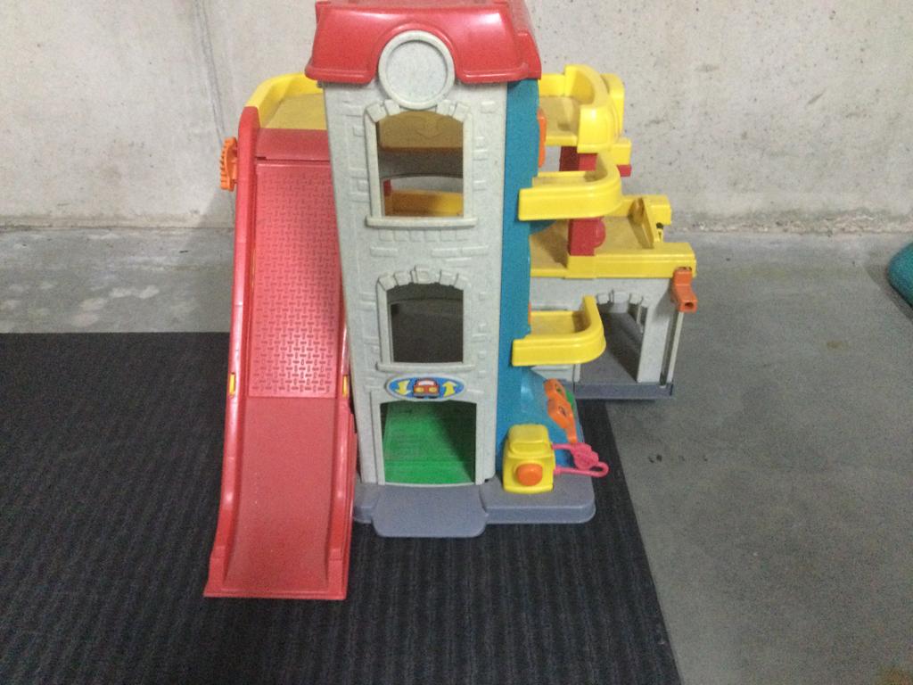 Fisher price little people garage, Kinderen en Baby's, Speelgoed | Fisher-Price, Ophalen, Gebruikt