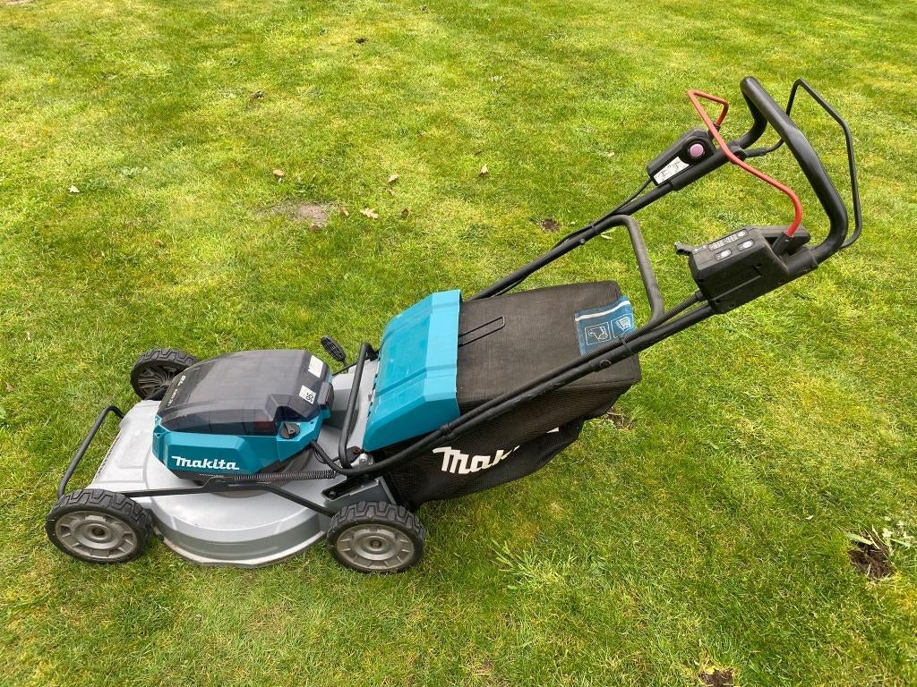 Makita Grasmaaier DLM533, Tuin en Terras, Grasmaaiers, Ophalen, Cirkelmaaier, Makkita, Zo goed als nieuw