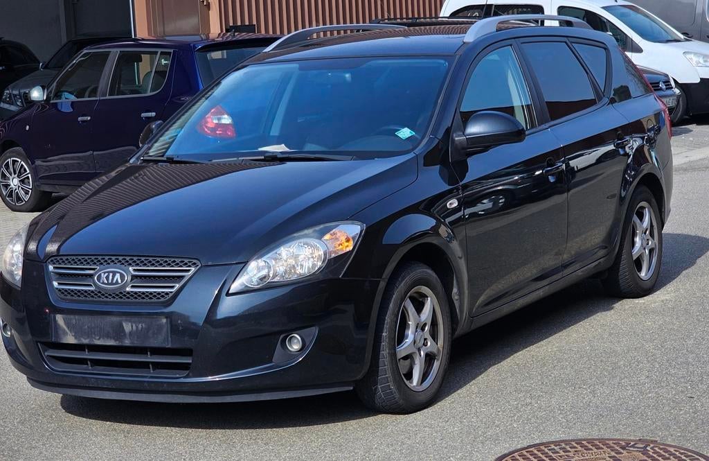 Kia ceed 1.6 crdi bj 2009 (airco) 163000 km blanco gekeurd, Autos, Particulier, Achat