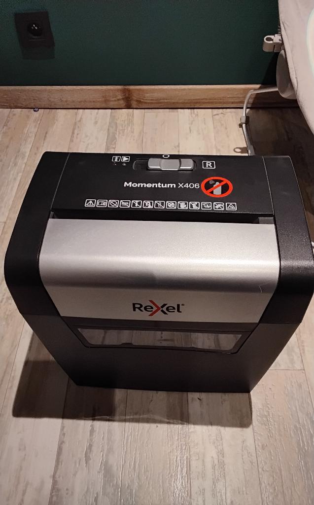 Rexel Momentum x406 papierversnipperaar, Ophalen, Zo goed als nieuw