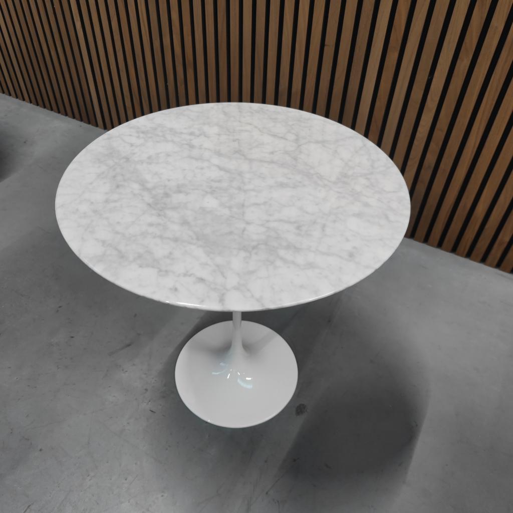 Knoll Saarinen Low Table - Bijzettafel Statuarietto 51cm, Enlèvement ou Envoi