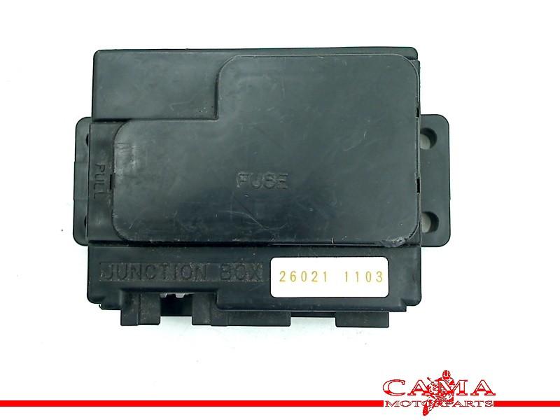 BOITIER FUSIBLES ZR 7 1999-2003 (ZR-7 ZR750F) (26021-1103), Motos, Dhr. S. di Majo, Utilisé, Info@cama-motorparts.nl, P.J. Troelstraweg 8 8
3144 CX  MAASSLUIS, NL