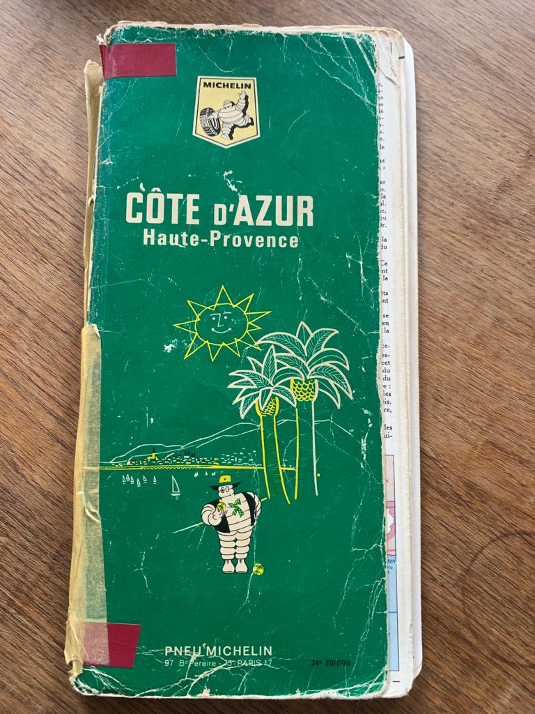 Michelin Côte d’Azur 1970 24ème édition vintage Mauvais état, Boeken, Reisgidsen, Gelezen, Reisgids of -boek, Europa, Michelin