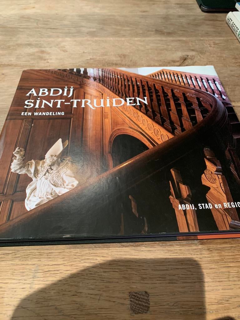 Abbaye de Saint-Trond : une promenade, Enlèvement ou Envoi, Neuf