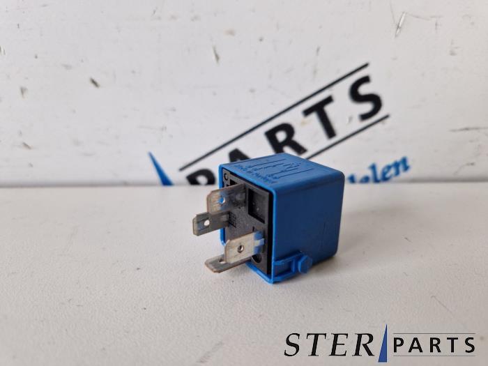 Relais van een Mercedes B-Klasse, Ophalen of Verzenden, 3 maanden garantie, Gebruikt, Mercedes-Benz