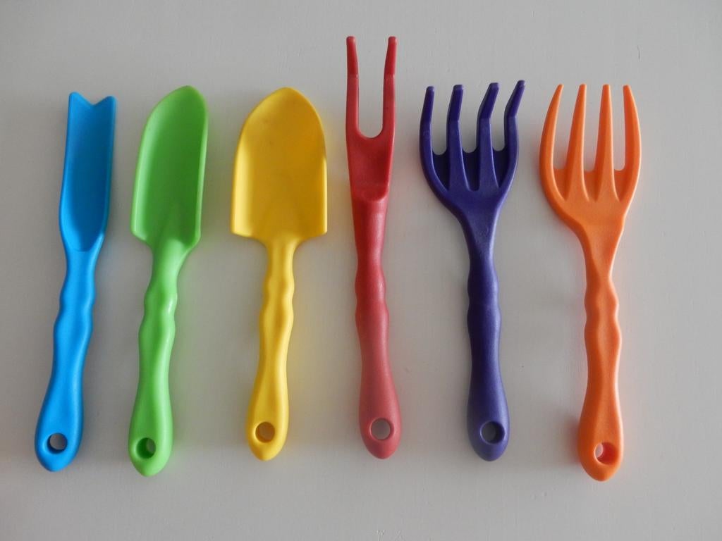 Kleine helpers in de tuin., Ophalen