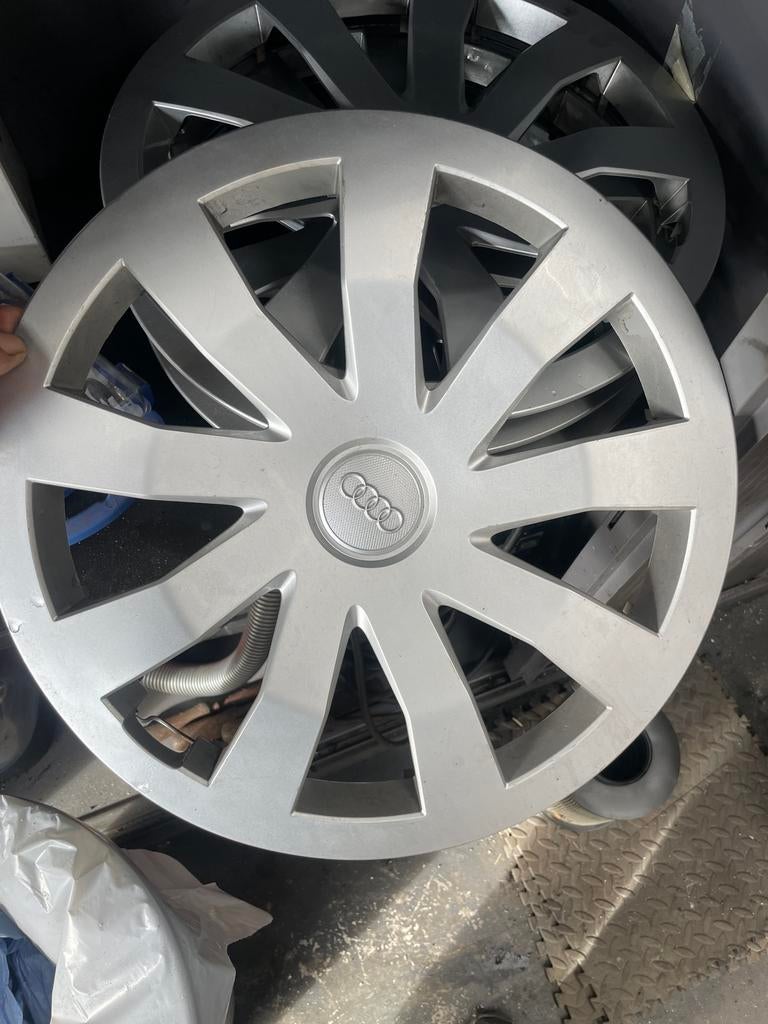 Enjoliveur audi 15 pouces, Enlèvement, Comme neuf