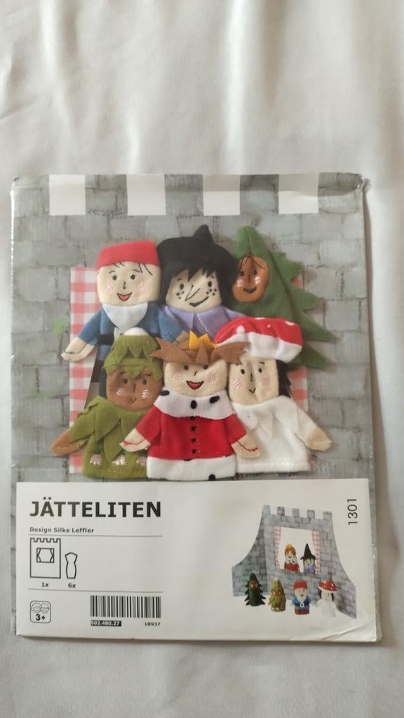 Vinger popjes JATTELITEN  van Ikea met karton theater, Ophalen, Zo goed als nieuw