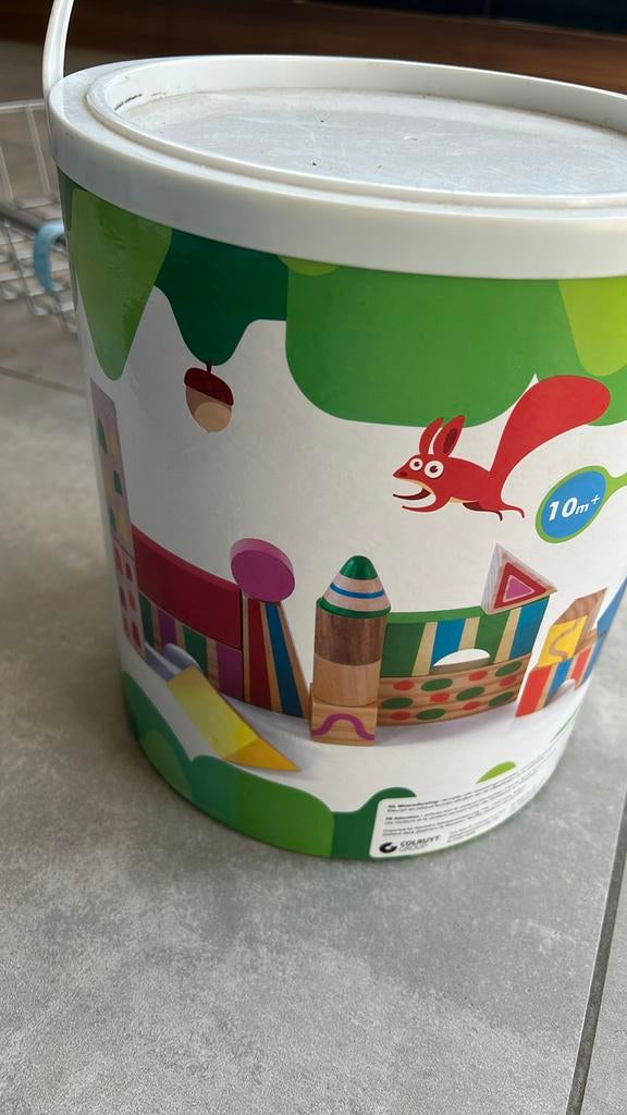 Tonnetje met zeer mooie houten blokken, Kinderen en Baby's, Speelgoed | Bouwstenen, Ophalen of Verzenden, Zo goed als nieuw
