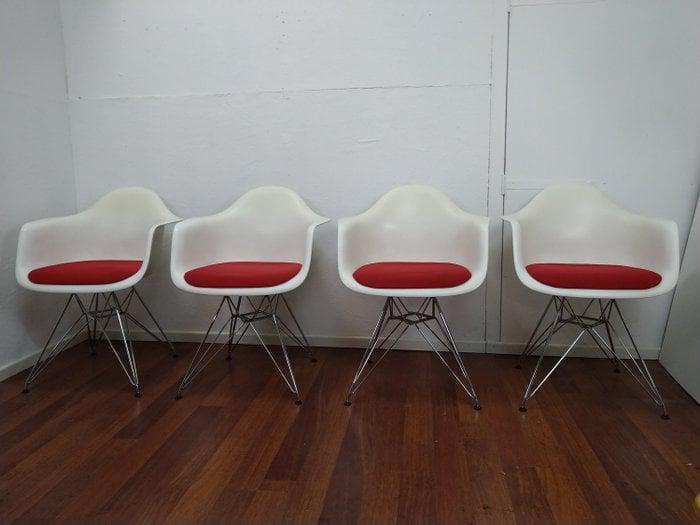 Charles & Ray Eames – Vitra, Enlèvement ou Envoi