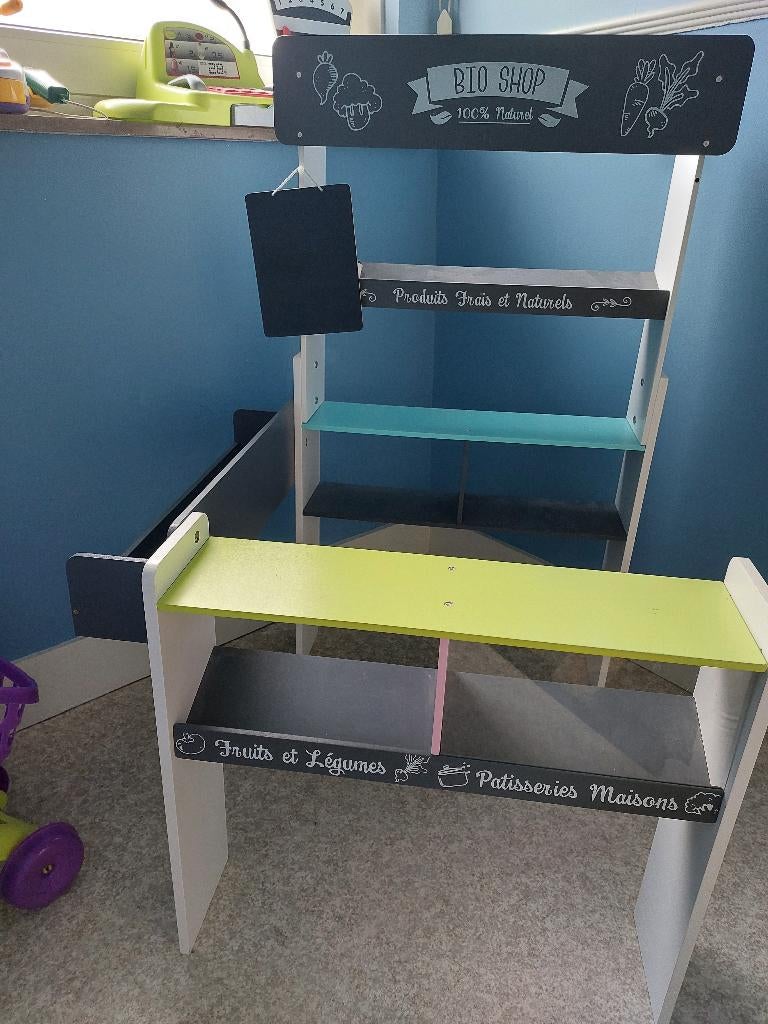 magasin en bois et accessoires, Enfants & Bébés, Jouets | Jouets en bois, Comme neuf, Meuble ou Kitchenette, Enlèvement