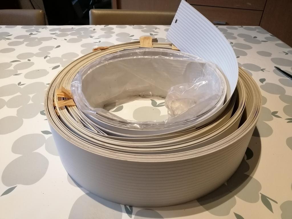 Lamelles plastiques pour store vertical, Utilisé