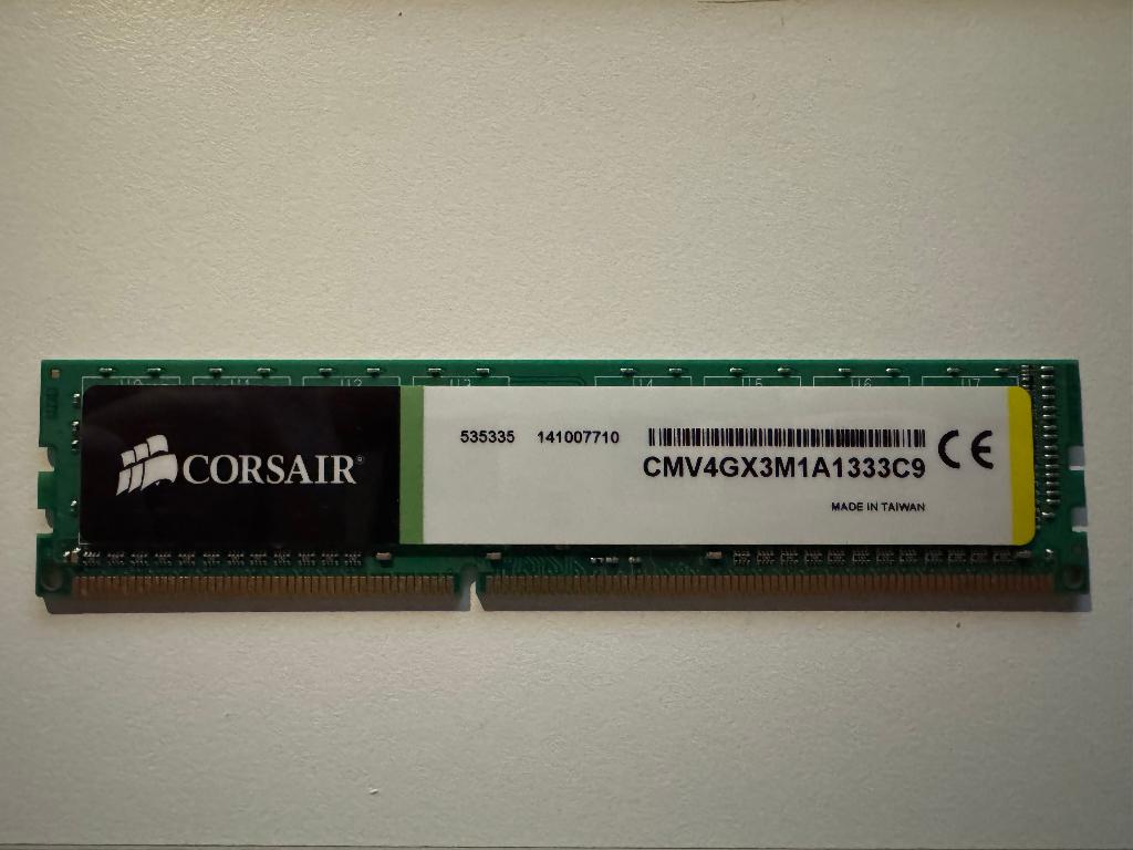 Mémoire RAM Corsair 4 Go DDR3 1333 MHz, Enlèvement ou Envoi, DDR3, Comme neuf, Desktop