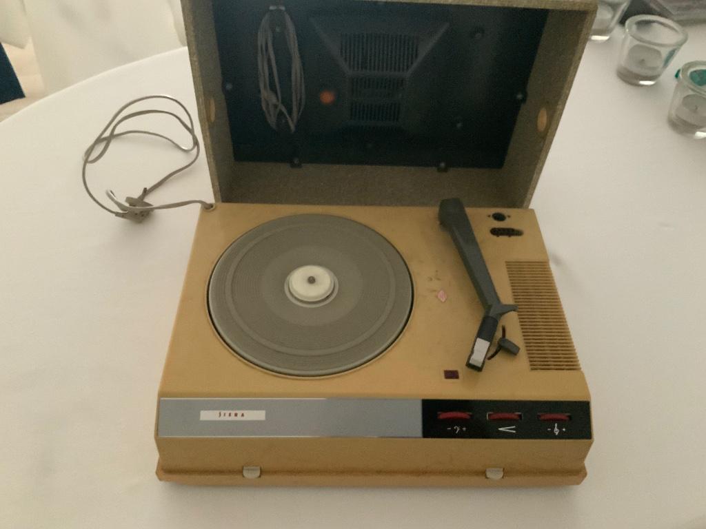 Siera platenspeler, Audio, Tv en Foto, Platenspelers, Ophalen of Verzenden, Gebruikt, Platenspeler