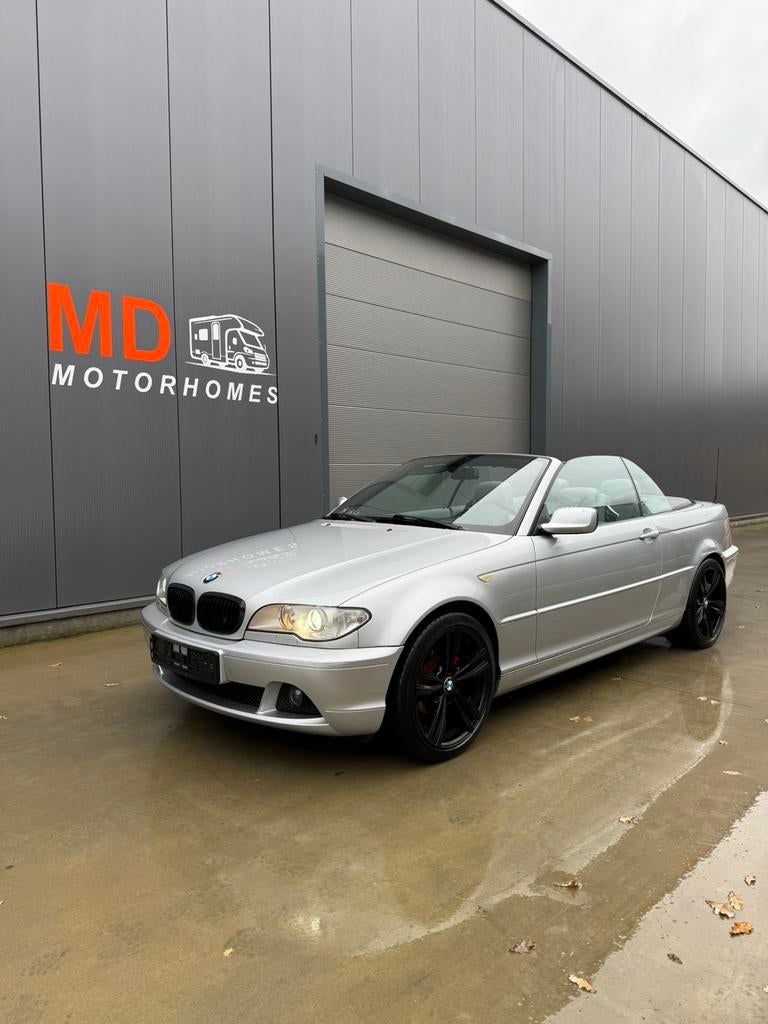 ‼️ Prachtig onderhouden BMW 318i Cabrio M Pack‼️, Cabriolet, Leder, Bedrijf, Grijs