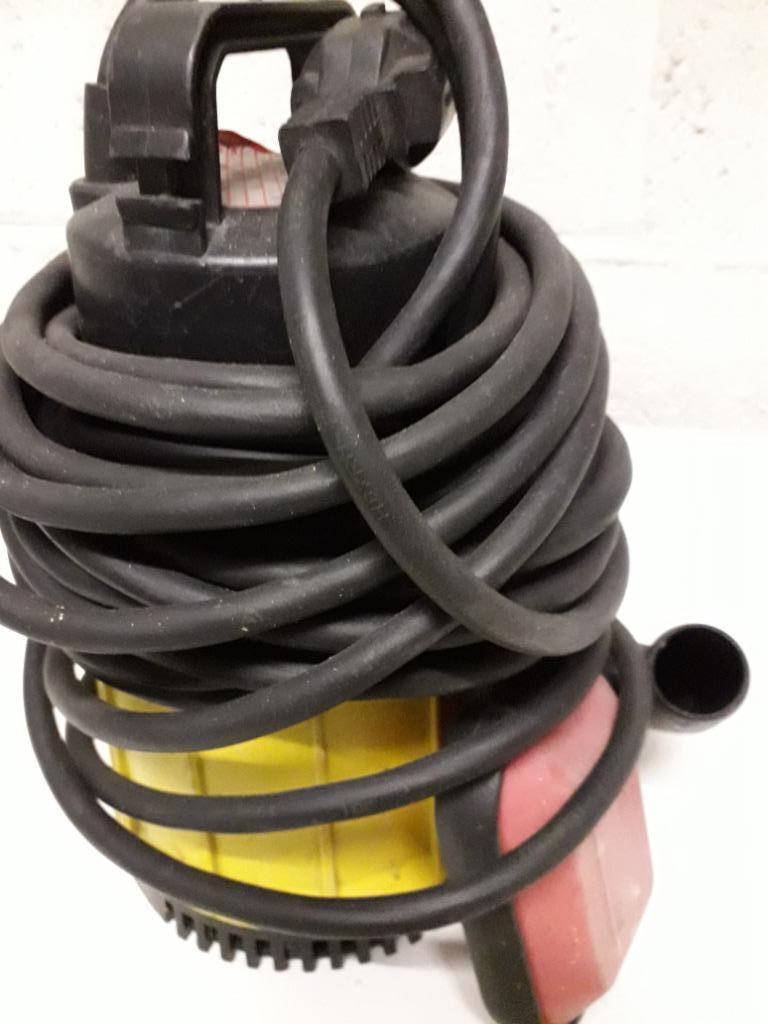 Pompe vide cave ELO Romano,, Jardin & Terrasse, Pompes à eau, Enlèvement, Comme neuf, Électrique, Pompe à eaux claires