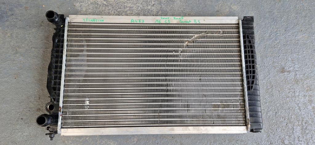 Radiateur eau Volkswagen PASSAT B5 AUDI A4 B7 A6 C5 2000-05, Autos : Pièces & Accessoires, Enlèvement, Audi
