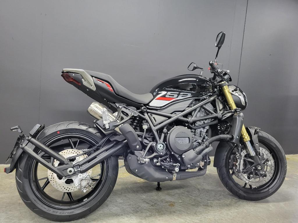 Benelli 752 S 2025 (3j garantie, 1j Assistance), Motoren, 2 cilinders, Bedrijf, Meer dan 35 kW, Naked bike