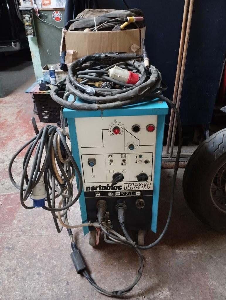 TIG " 220 kgs"  Type  AC/DC  de marque S.A.F  NERTABLOC, Bricolage & Construction, Enlèvement, Tig