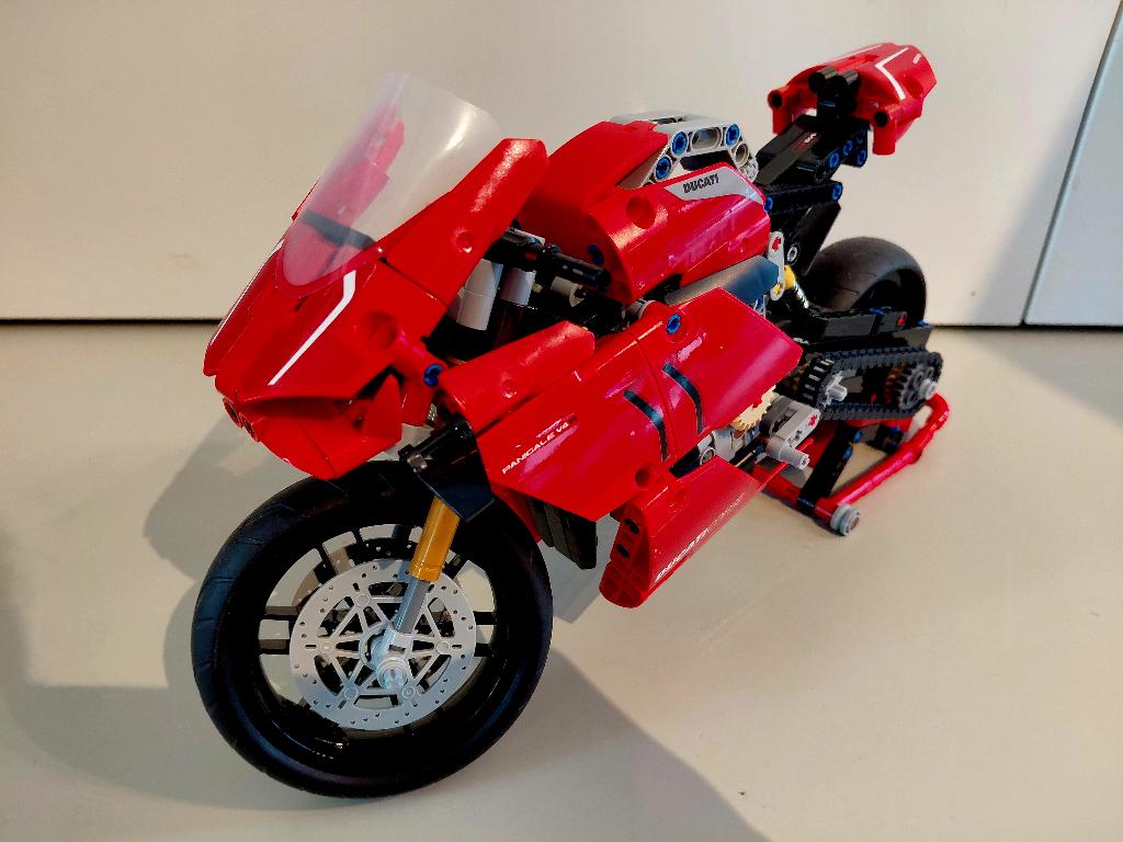 Lego Technic Ducati Paginale V4 R 42107 - VOLLEDIG, Ophalen of Verzenden, Zo goed als nieuw, Complete set, Lego