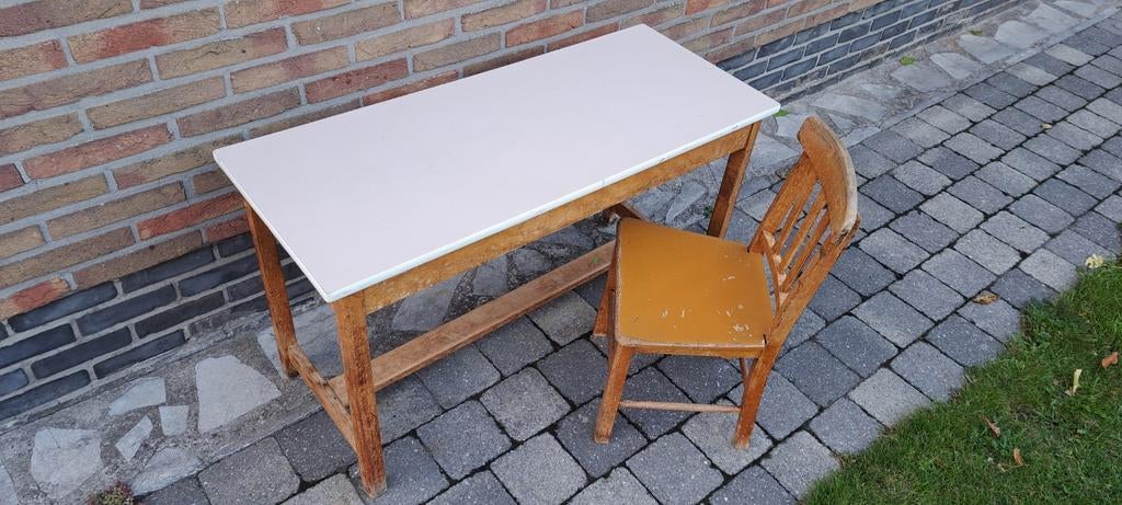 Vintage schoolbank met stoel, Enlèvement, Utilisé