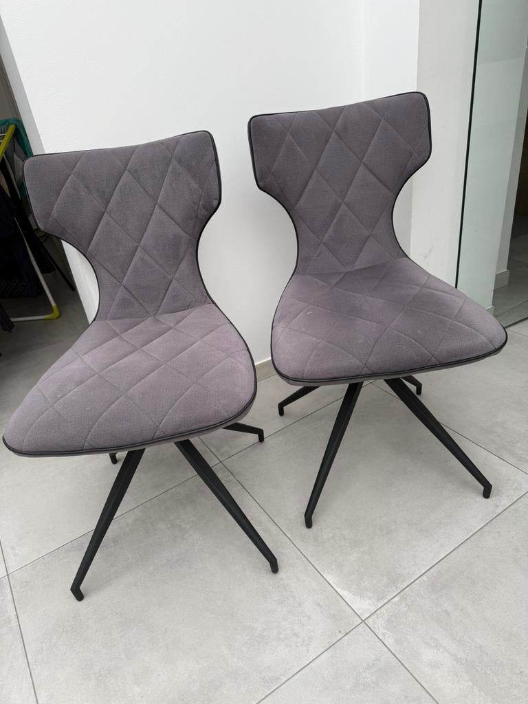 2 chaises en daim taupe, Maison & Meubles, Chaises, Enlèvement, Comme neuf