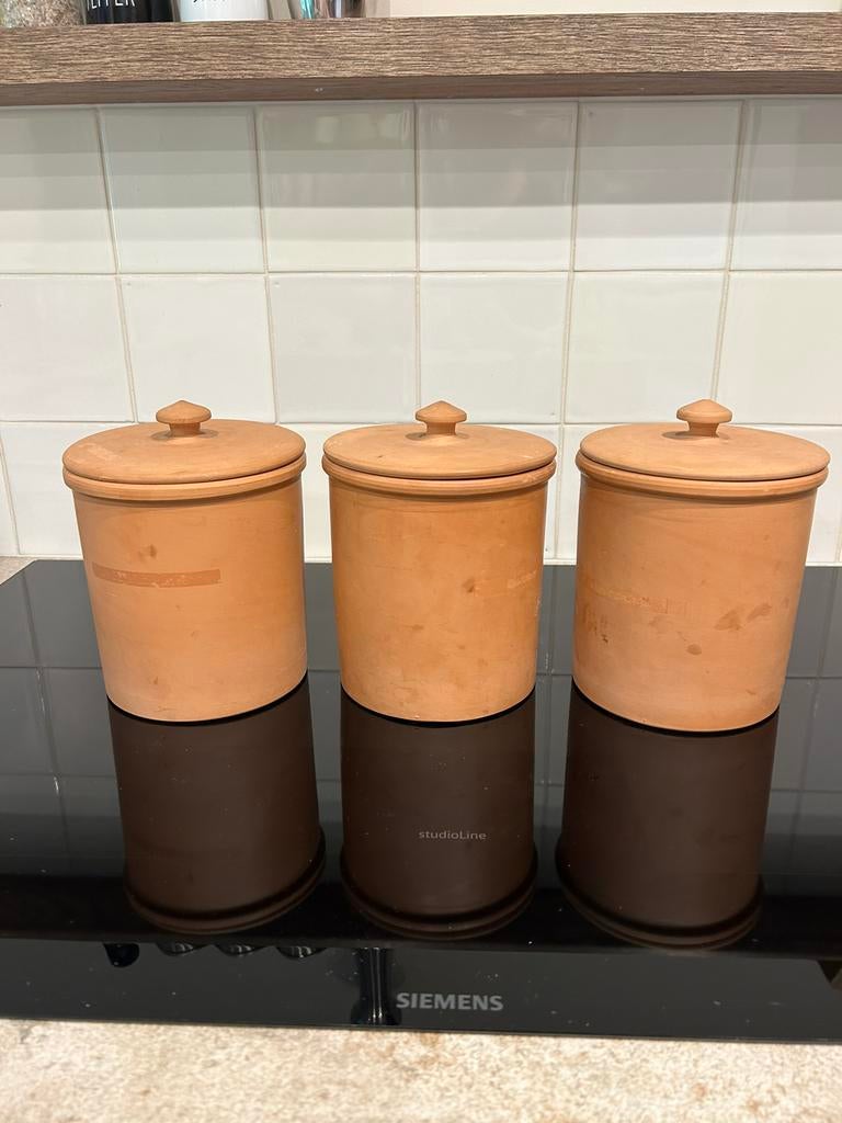 3 pots en terre cuite avec couvercles, Enlèvement, Comme neuf