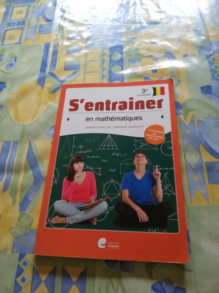 S'entraîner en mathématiques. 3e secondaire., Enlèvement ou Envoi, Comme neuf, Secondaire