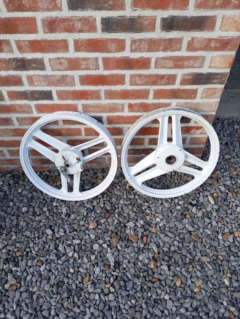 Honda wallaroo mooie rechte velgen, Ophalen