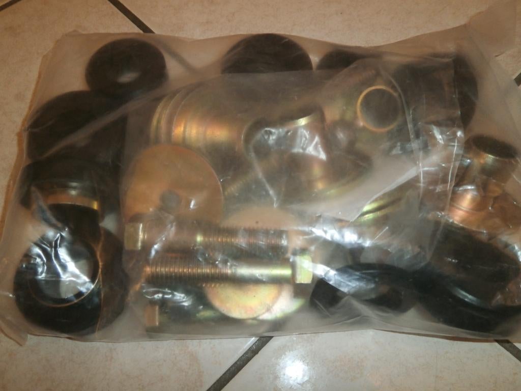 Kit buselures vis et silentblocs châssis coque Pontiac, Ophalen, Pontiac