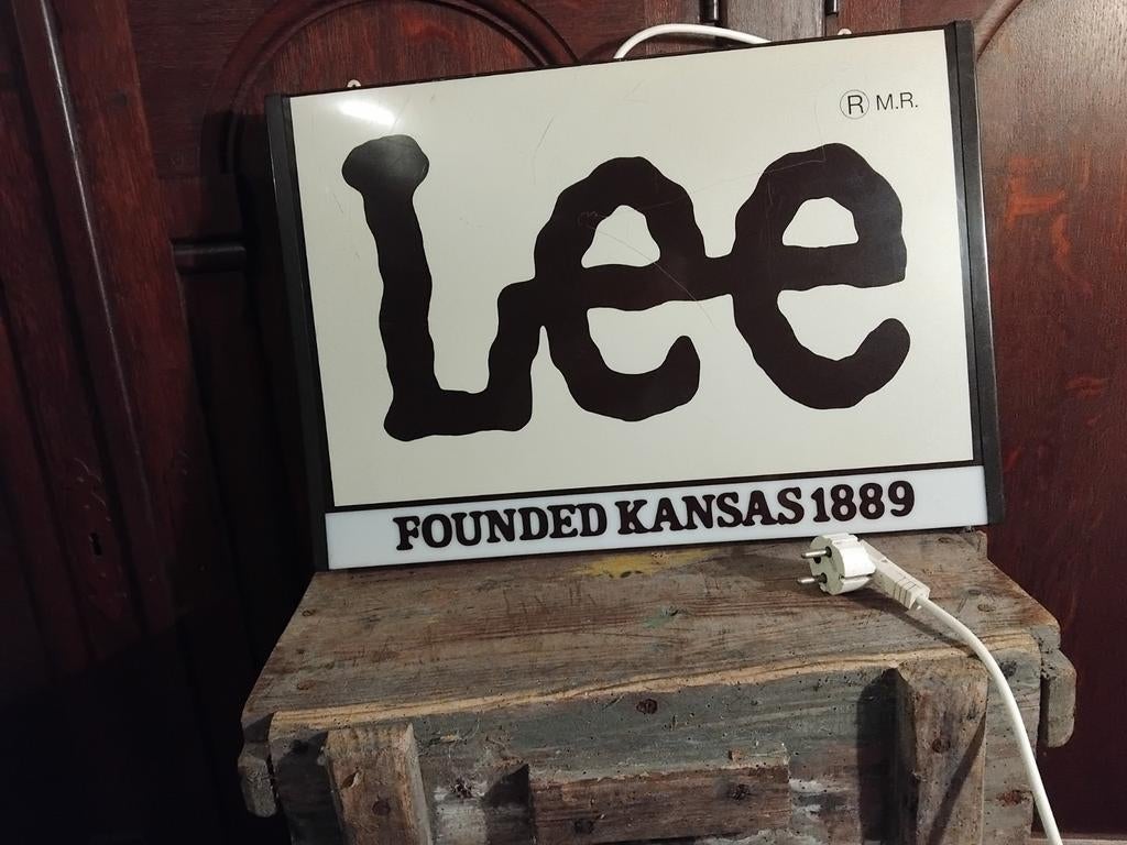 Vintage reclame lichtbak van Lee, Huis en Inrichting, Lampen | Overige, Gebruikt, Ophalen of Verzenden