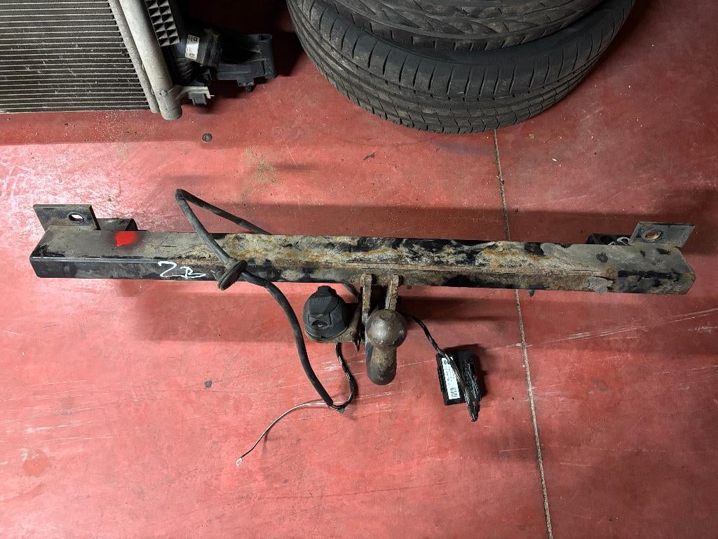 ATTACHE REMORQUE OPEL ZAFIRA B, JEAN FRANCOIS BILA, RUE BRIGADE PIRON 307, Enlèvement, Utilisé