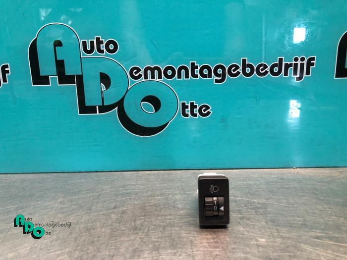 Commutateur phare hauteur réglable d'un Nissan Pixo (Pixo 0, -, 3 mois de garantie, Utilisé, -