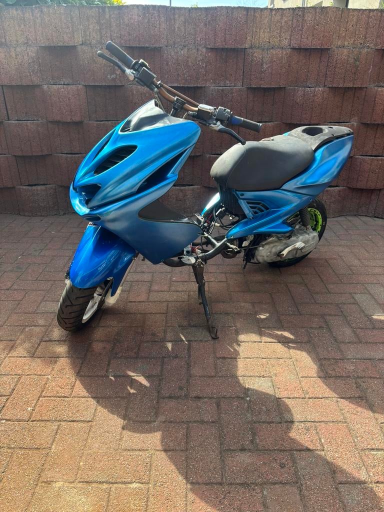 Yamaha aerox project, Vélos & Vélomoteurs, Scooters | Yamaha, Aerox, Enlèvement ou Envoi, 49 cm³, Utilisé